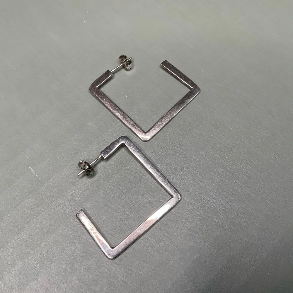 hoops - Picture 1 of 4
